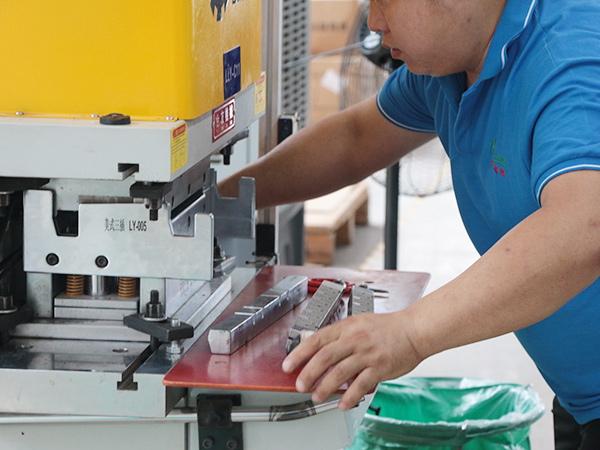 廠(chǎng)房車(chē)間