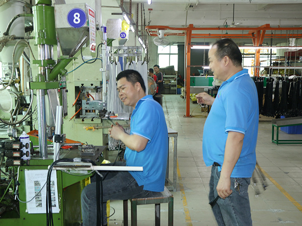 廠(chǎng)房車(chē)間